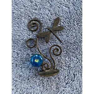 Dragonfly Wire Photo Holder - Artisan Made 2.5” tall